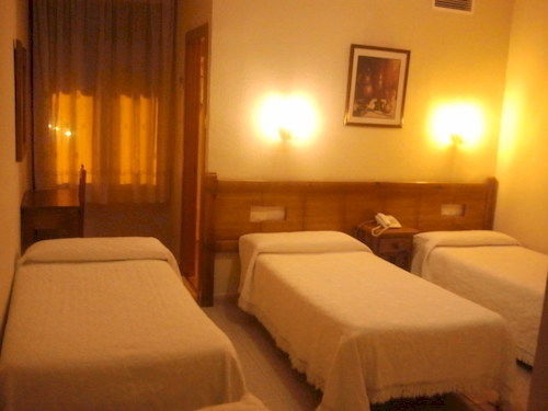 Royal Hotel 2*