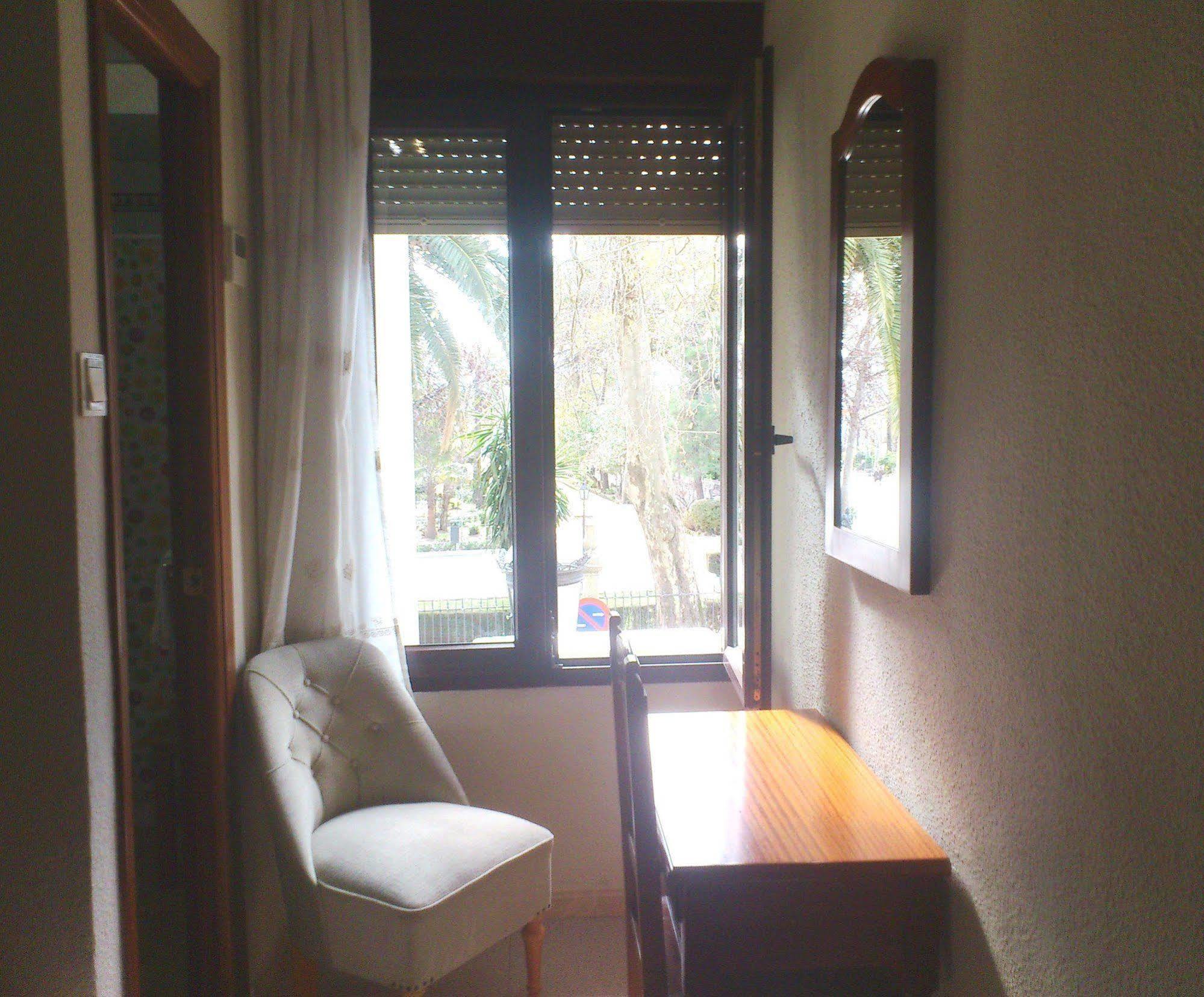 Royal Hotel 2*